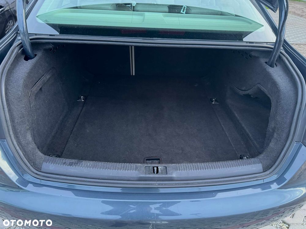 Audi A4 Avant 1.8 TFSI Ambiente - 12