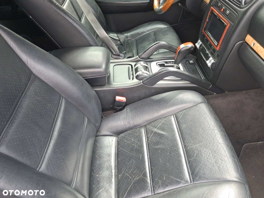 Porsche Cayenne - 7