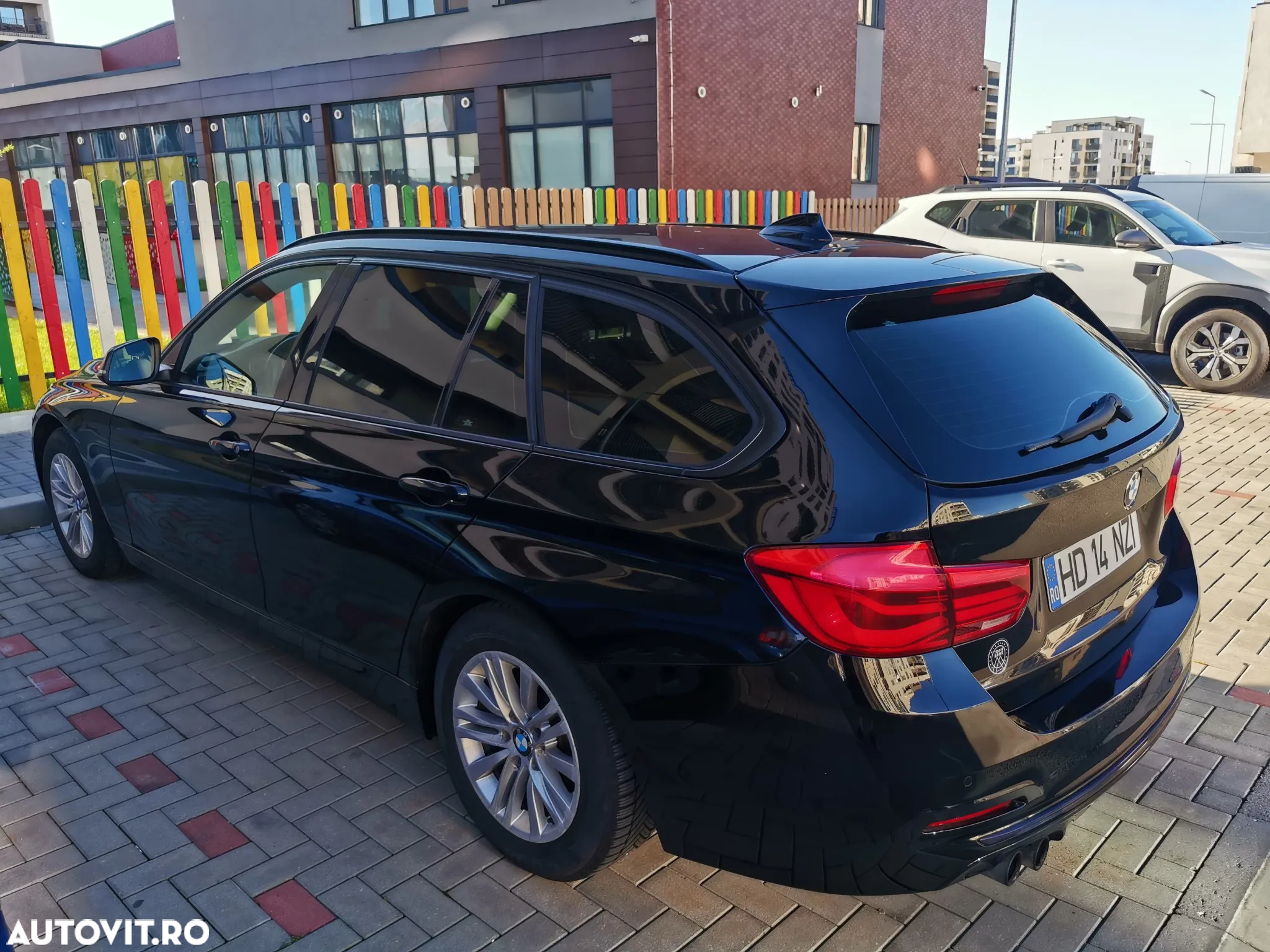 BMW Seria 3 320d Sport Line - 12