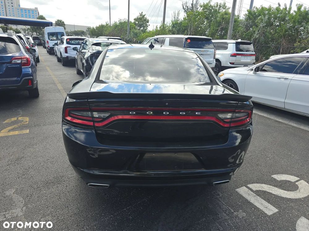 Dodge Charger - 5