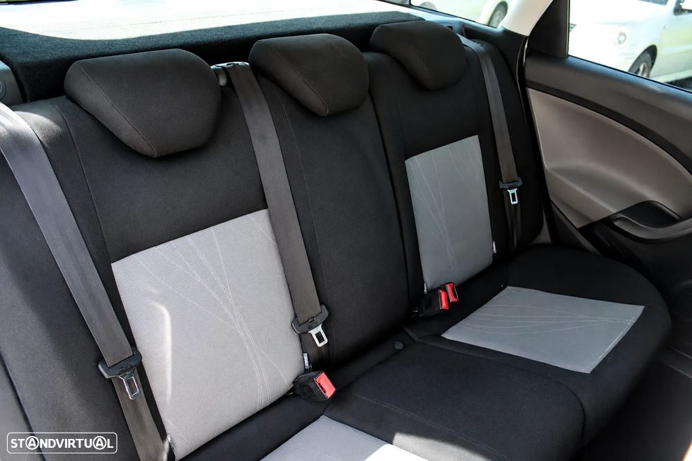 SEAT Ibiza 1.2 TDI CR Ecomotive SUN - 13