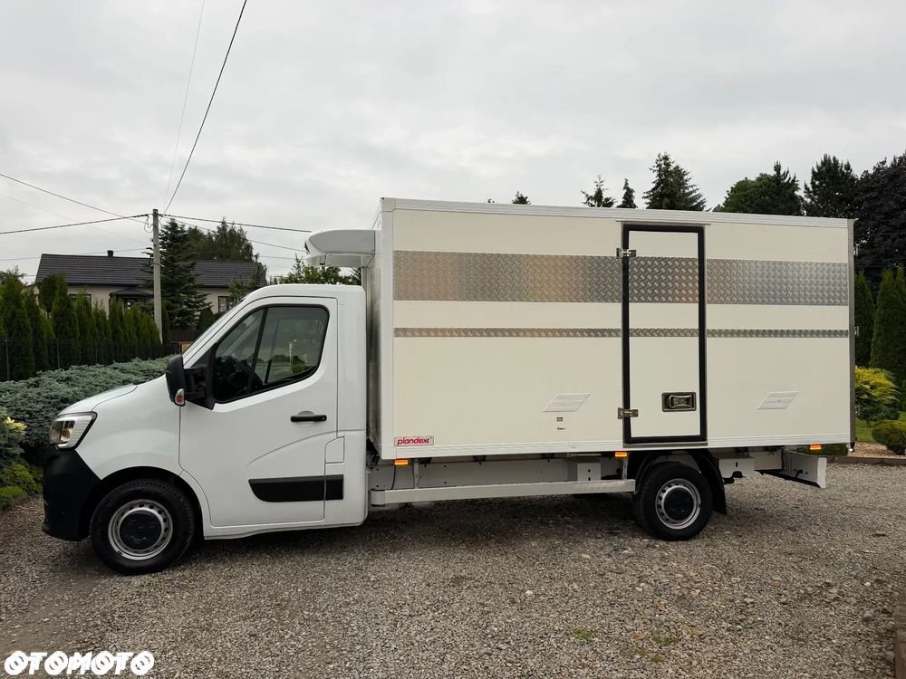 Renault Master 230V Piękny 4.20m Super stan Bezwypadkowy Mroźnia 2X boczne drzwi - 12