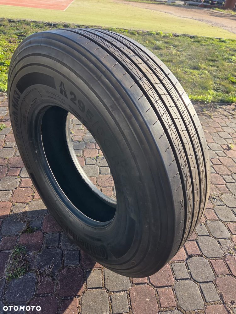 Opony Continental contiCoach HA3 295/80 R22,5 - 8