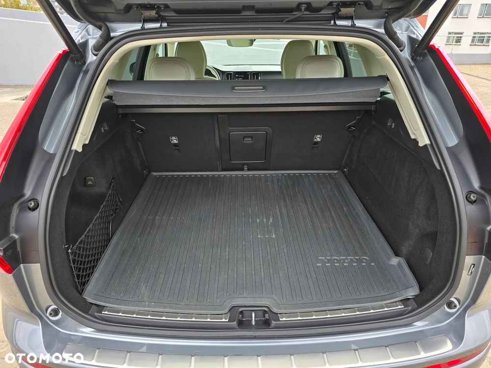 Volvo XC 60 T5 AWD Geartronic Momentum - 13