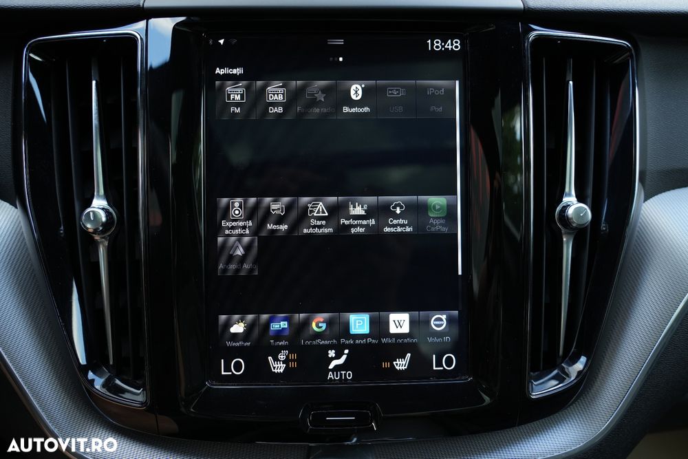 Volvo XC 60 D5 AWD Geartronic RDesign - 24