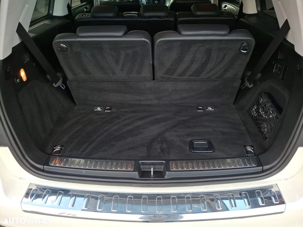 Mercedes-Benz GLS 400 4MATIC Aut - 23