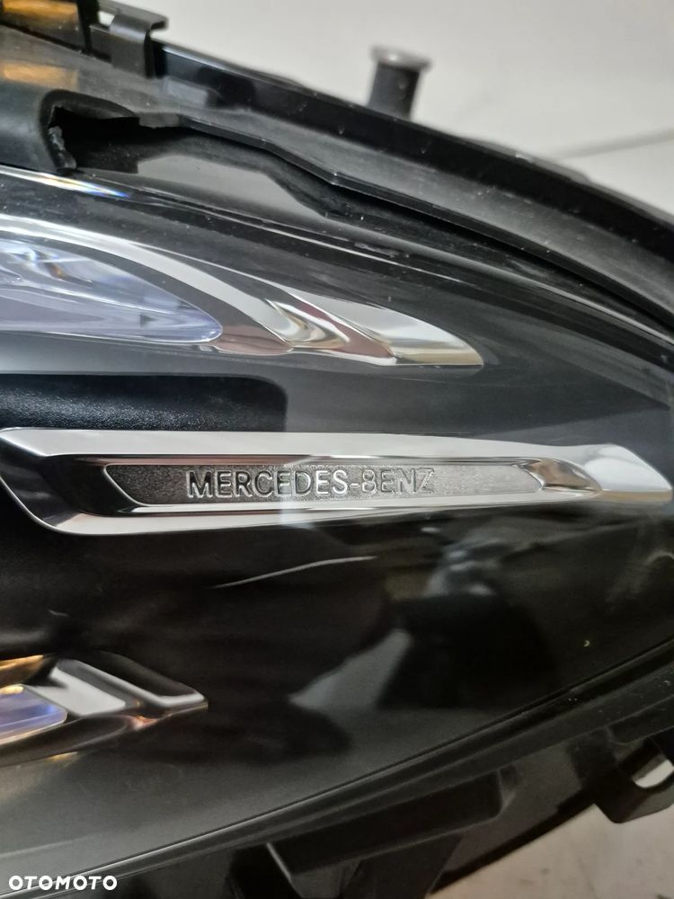 Mercedes CLA A118 lampa  A1189063900 - 3