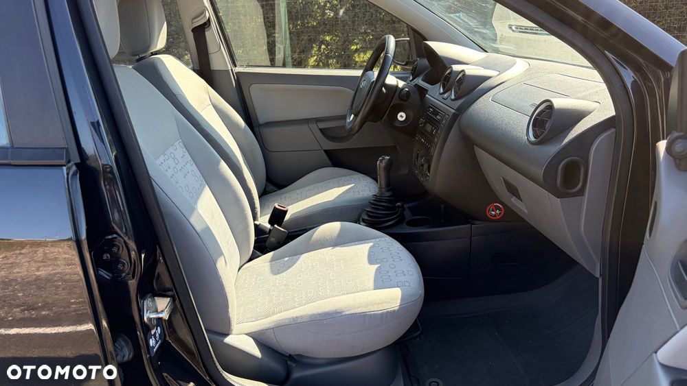 Ford Fiesta 1.4 - 11