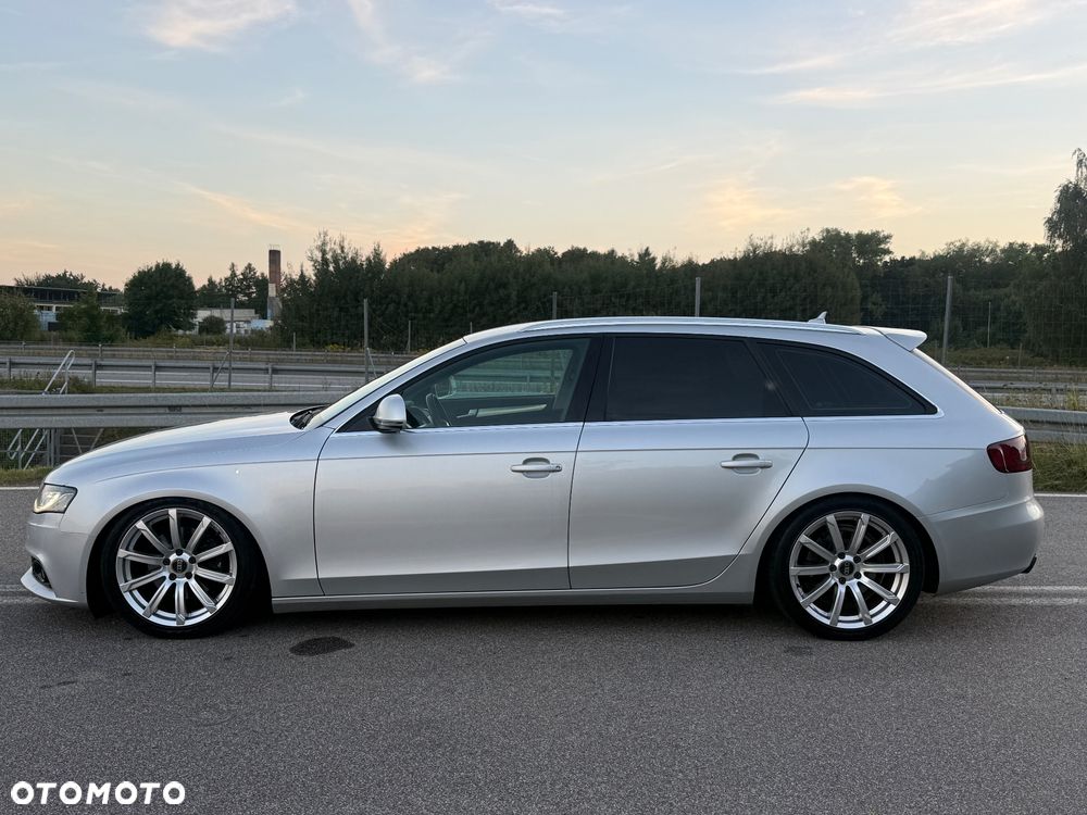 Audi A4 Avant 2.0 TDI DPF - 8