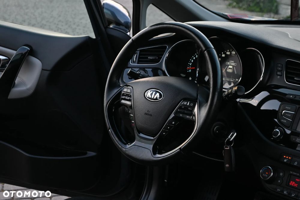 Kia Ceed 1.6 GDI DCT Platinum Edition - 26