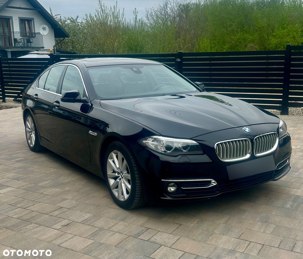 BMW Seria 5 520d xDrive Luxury Line - 2