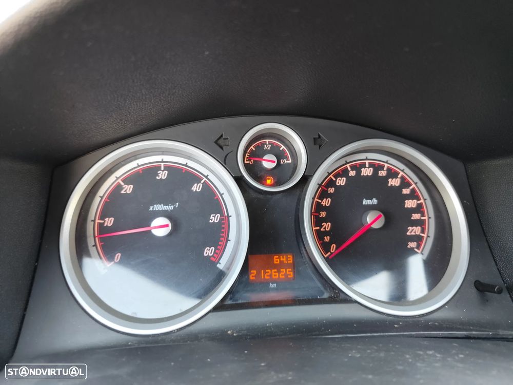 Opel Astra GTC 1.3 CDTI - 7