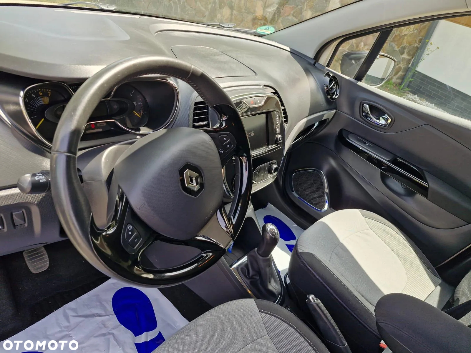 Renault Captur (ENERGY) TCe 90 BOSE EDITION - 6