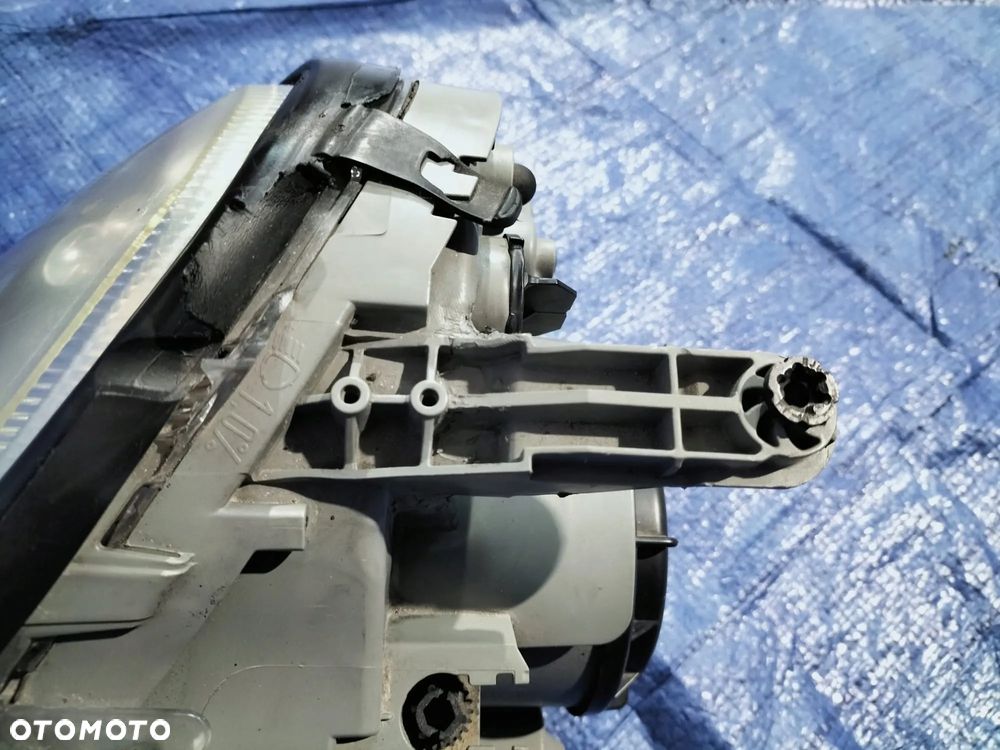 REFLEKTOR LAMPA XENON KOMPLETNY PRAWY PRZÓD MERCEDES CLK W209 - 5