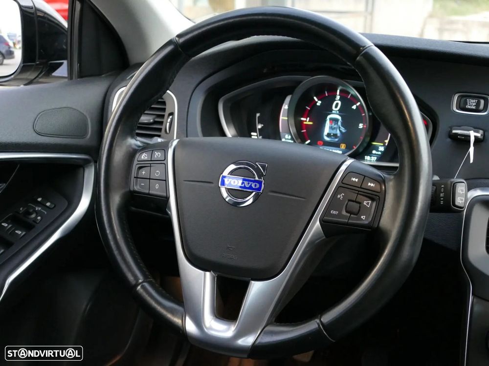 Volvo V40 1.6 D2 Momentum - 34