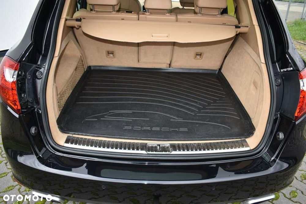 Porsche Cayenne Diesel Platinum Edition - 9