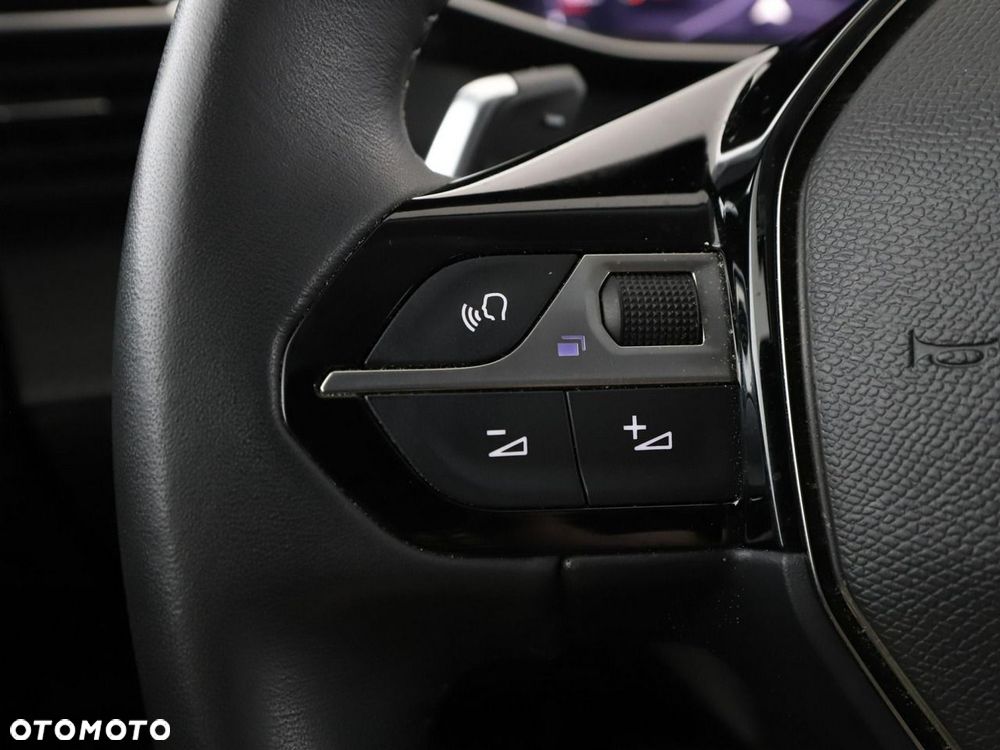 Peugeot 2008 PureTech 130 Allure S&S EAT8 - 33