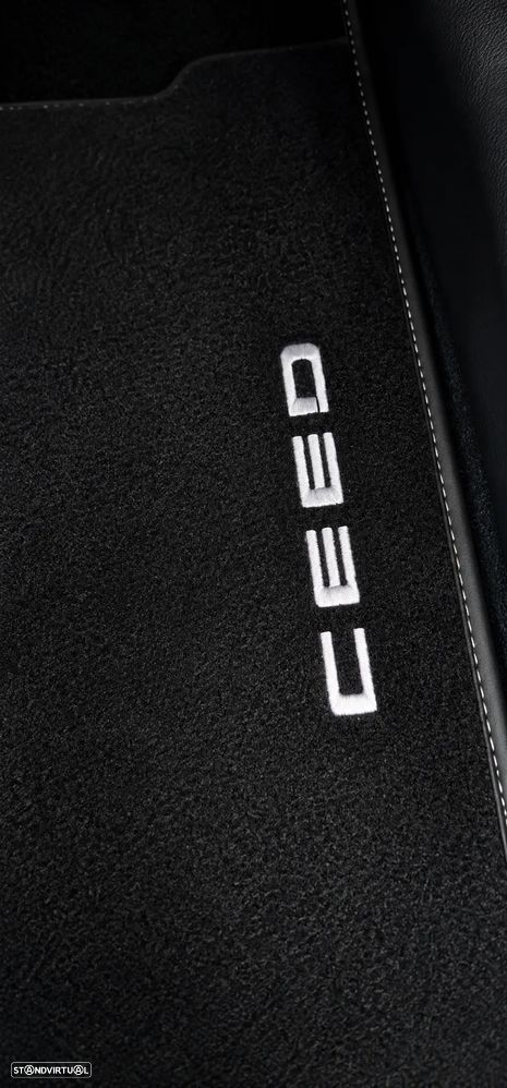 Kia Ceed SW 1.6 GDI DCT OPF Platinum Edition - 22