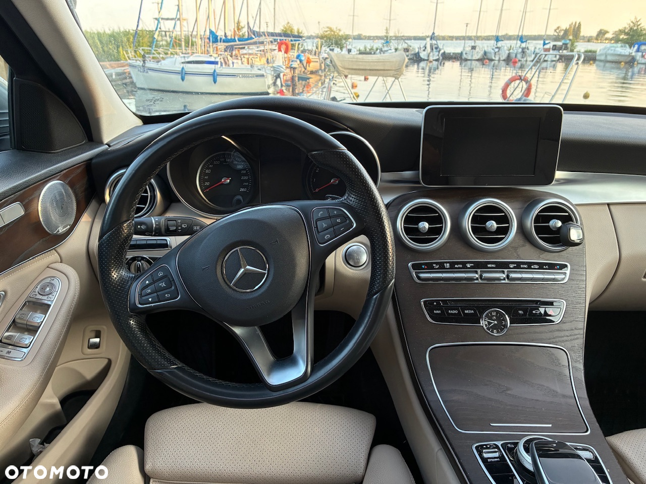 Mercedes-Benz Klasa C 250 7G-TRONIC - 9