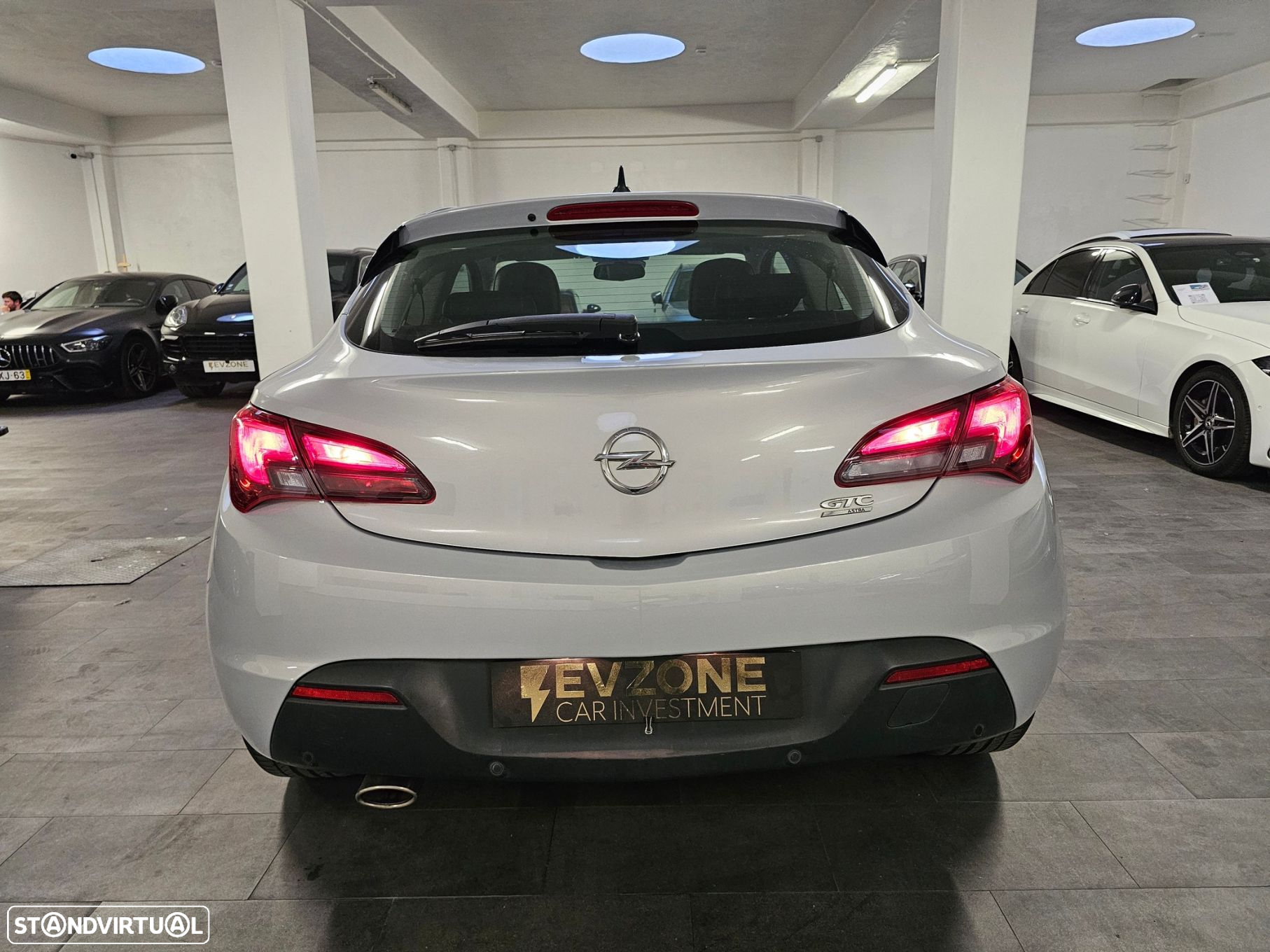 Opel Astra GTC 1.4 Turbo - 8