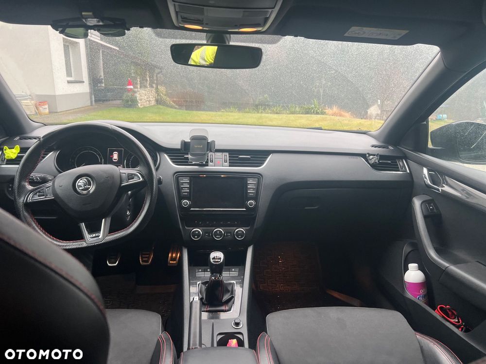 Skoda Octavia 2.0 TDI (Green tec) RS - 17