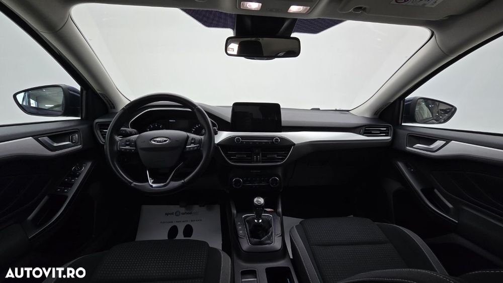 Ford Focus 1.0 EcoBoost Trend - 14