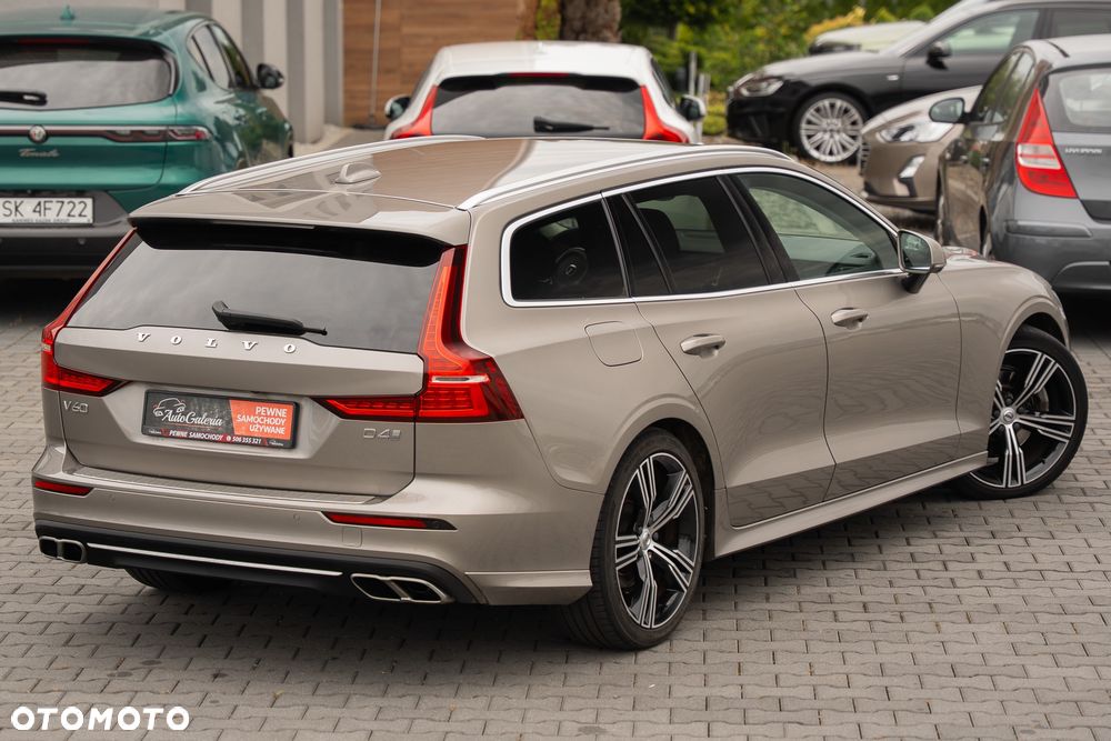 Volvo V60 D4 Drive-E R-Design Momentum - 12