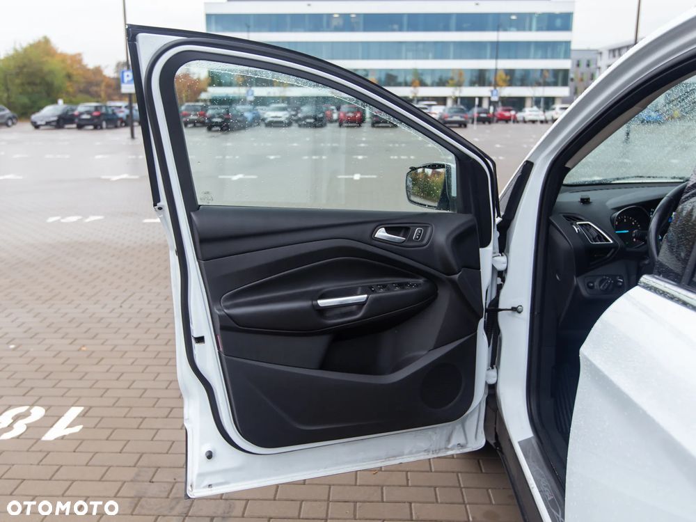 Ford Kuga 2.0 TDCi 4x4 Titanium - 20