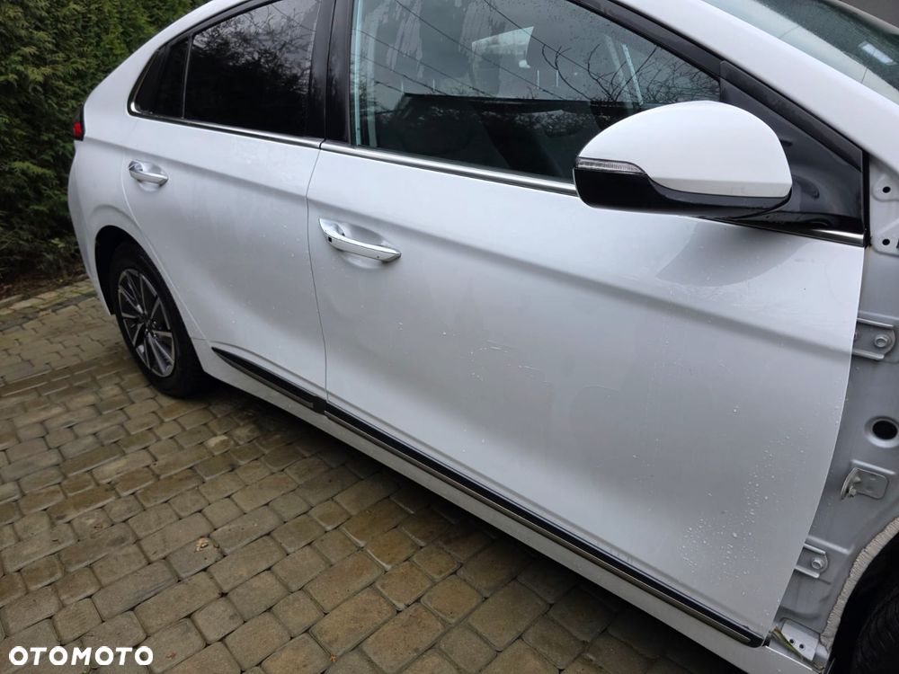 Hyundai IONIQ - 6