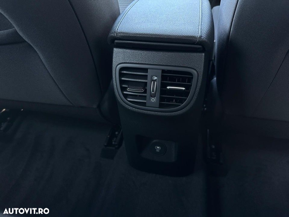 Kia XCeed 1.0 T-GDI 6MT City - 19