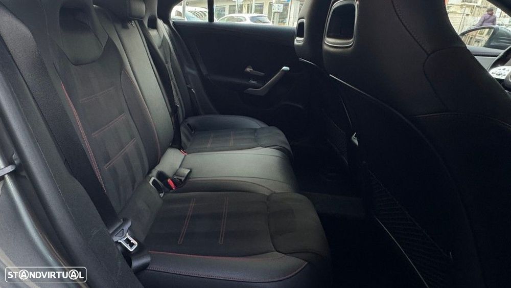 Mercedes-Benz CLA 180 d AMG Line - 13