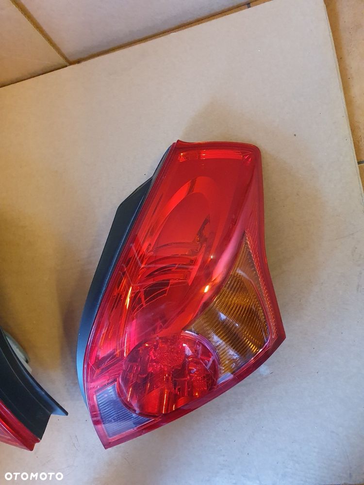 LAMPA PRAWY LEWY TYŁ KIA PRO CEED 1 I 3 DRZWI - 5