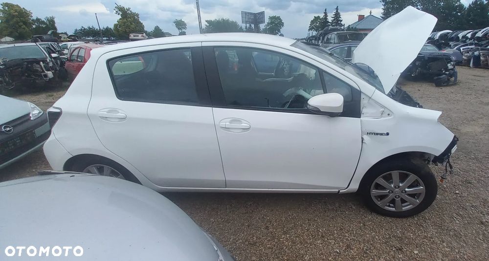 Toyota Yaris III 1,5 HYBRYDA 14r wszystkie czesci