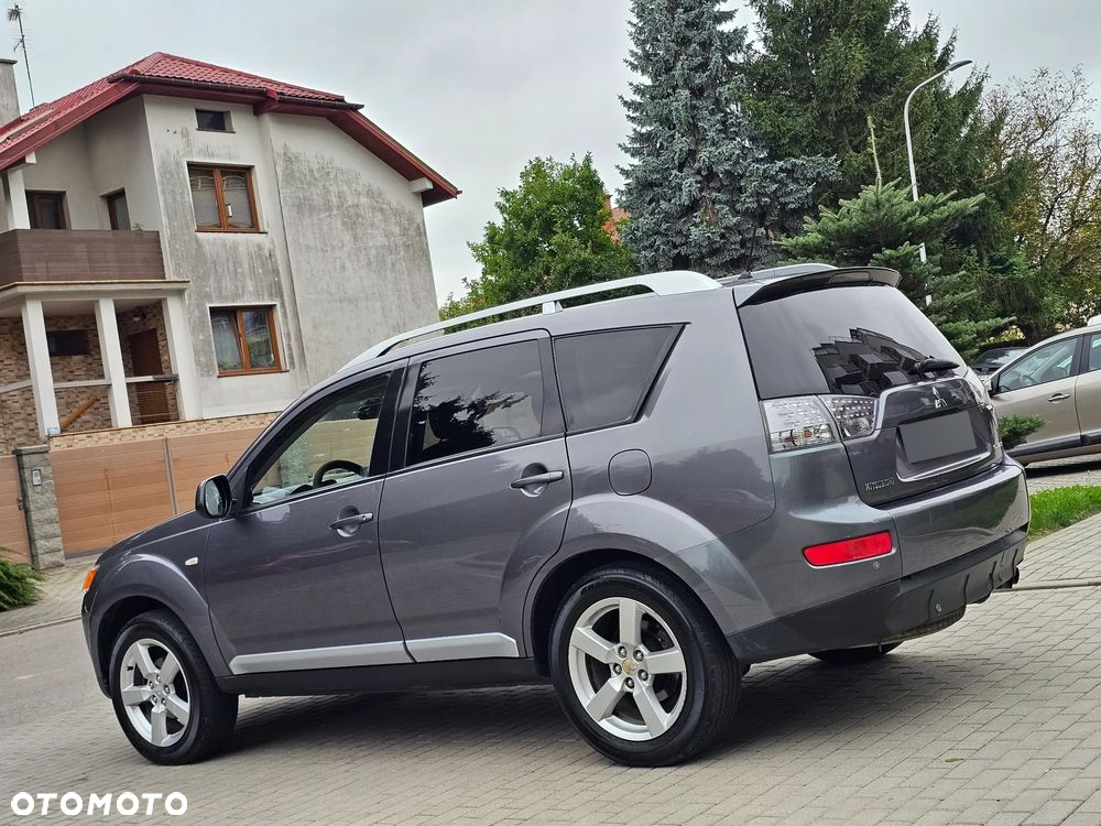 Mitsubishi Outlander 2.0 DID Intense - 3