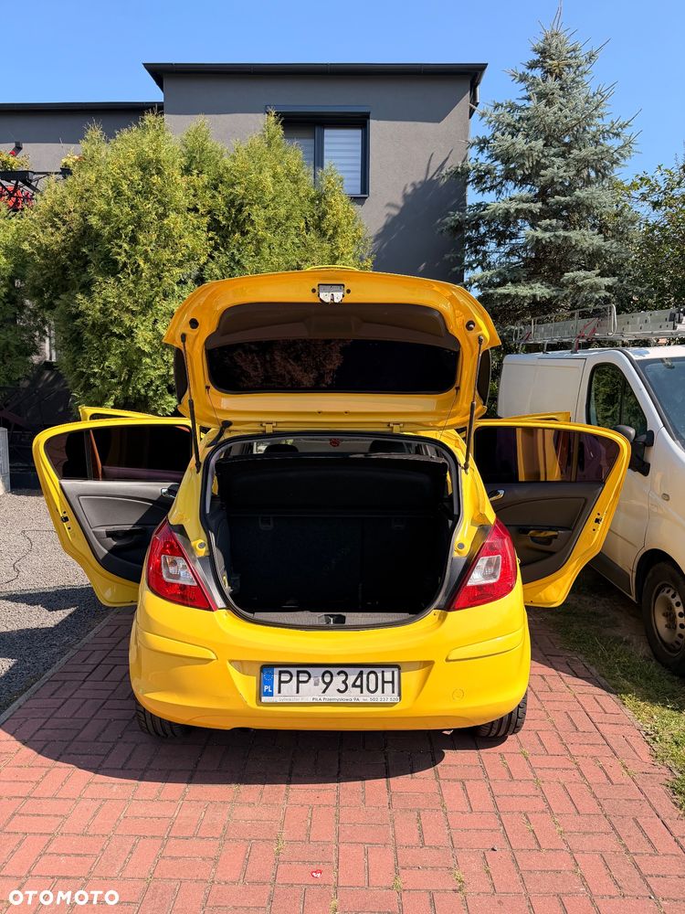 Opel Corsa 1.7 CDTI Cosmo - 15