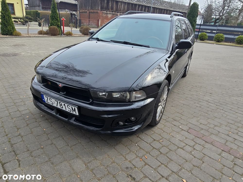 Mitsubishi Galant - 11