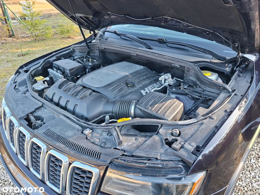 Jeep Grand Cherokee - 25