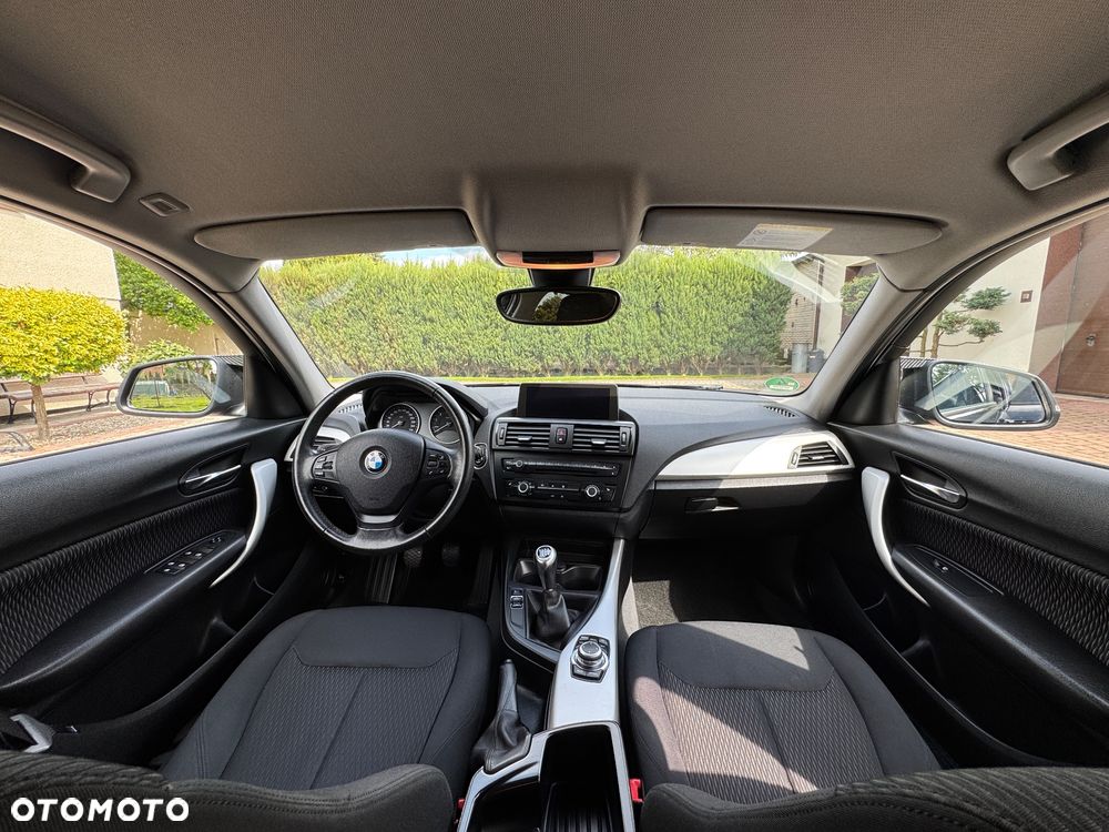 BMW Seria 1 116i Sport Line - 31