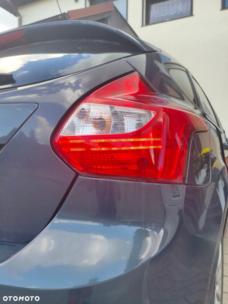 Ford Focus 1.6 Ambiente Start - 16