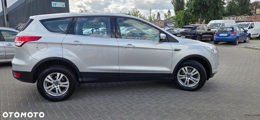 Ford Kuga 1.6 EcoBoost 2x4 Trend - 22