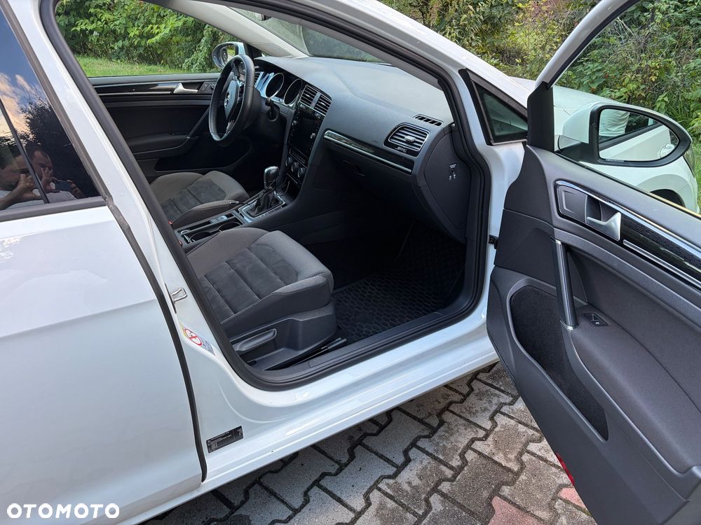 Volkswagen Golf 1.5 TSI BMT Evo Highline DSG - 11