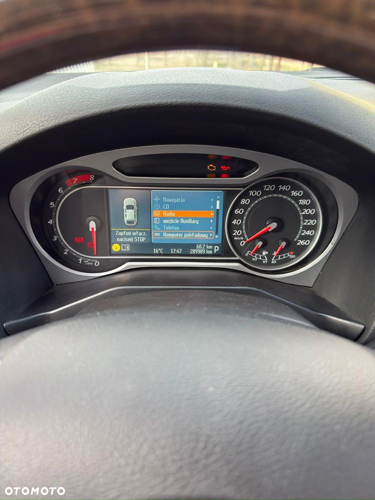 Ford Mondeo 2.3 Ghia - 16