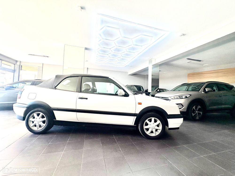 VW Golf Cabriolet 2.0 Avantgard+ - 18