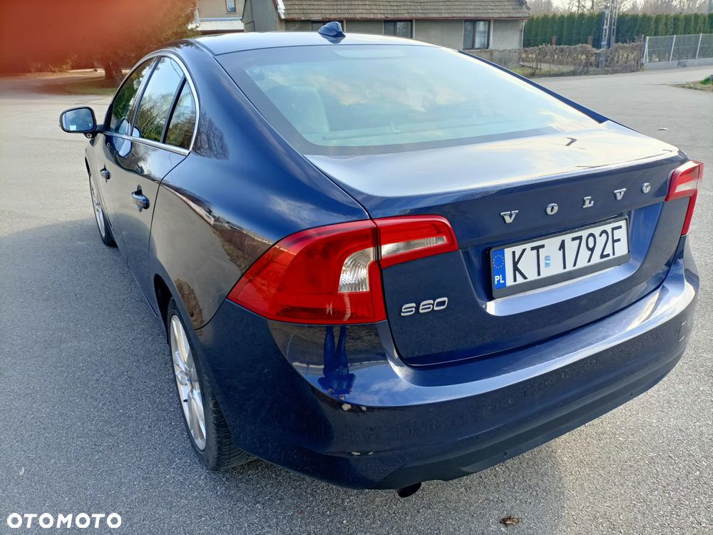 Volvo S60 D3 Summum - 6