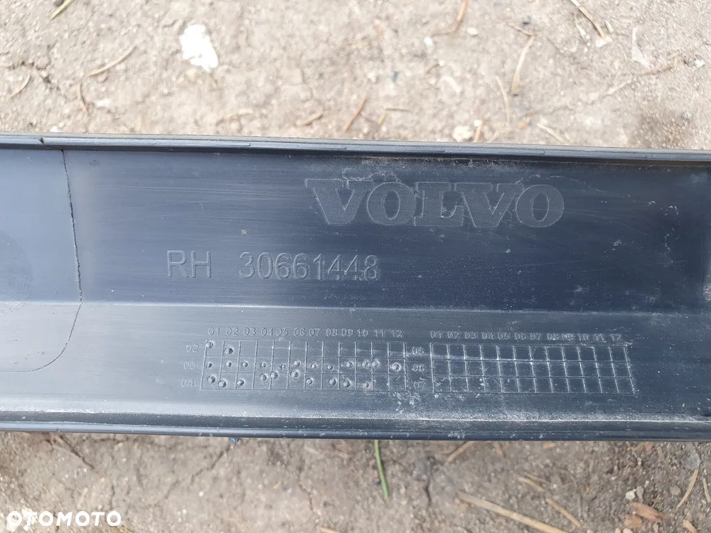 VOLVO V50 I 04-12R LISTWA DRZWI PRAWY PRZÓD 30661448 - 3