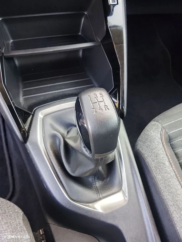 Peugeot 208 1.2 PureTech Active - 13