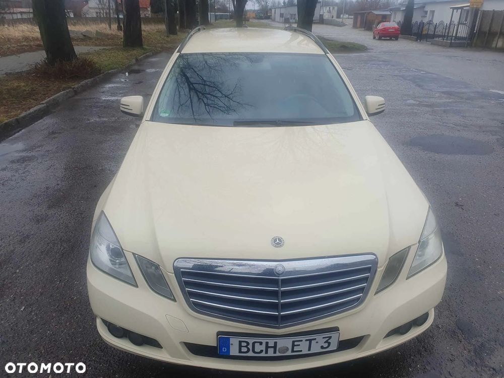 Mercedes-Benz Klasa E 200 BlueTEC 7G-TRONIC Classic - 4