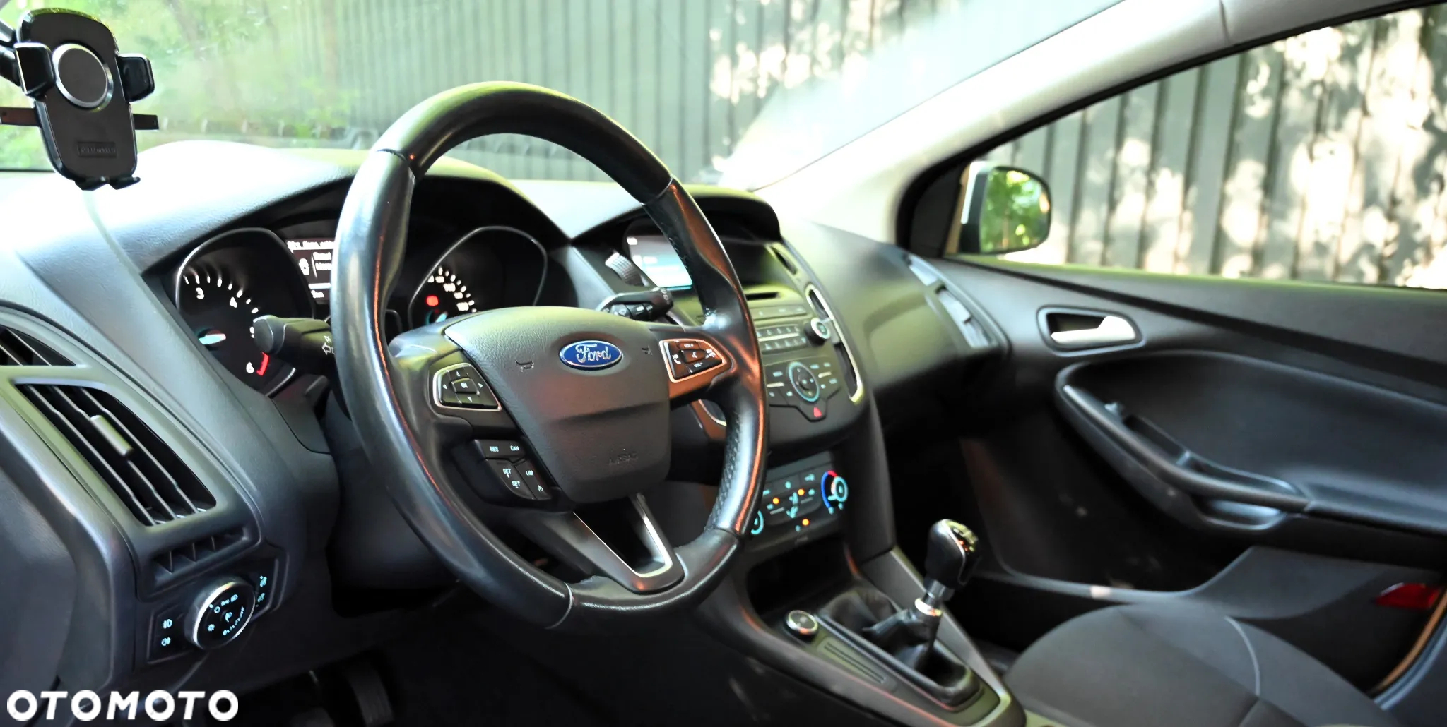 Ford Focus - 27
