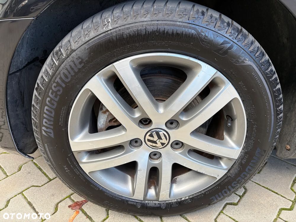 Volkswagen Golf - 17