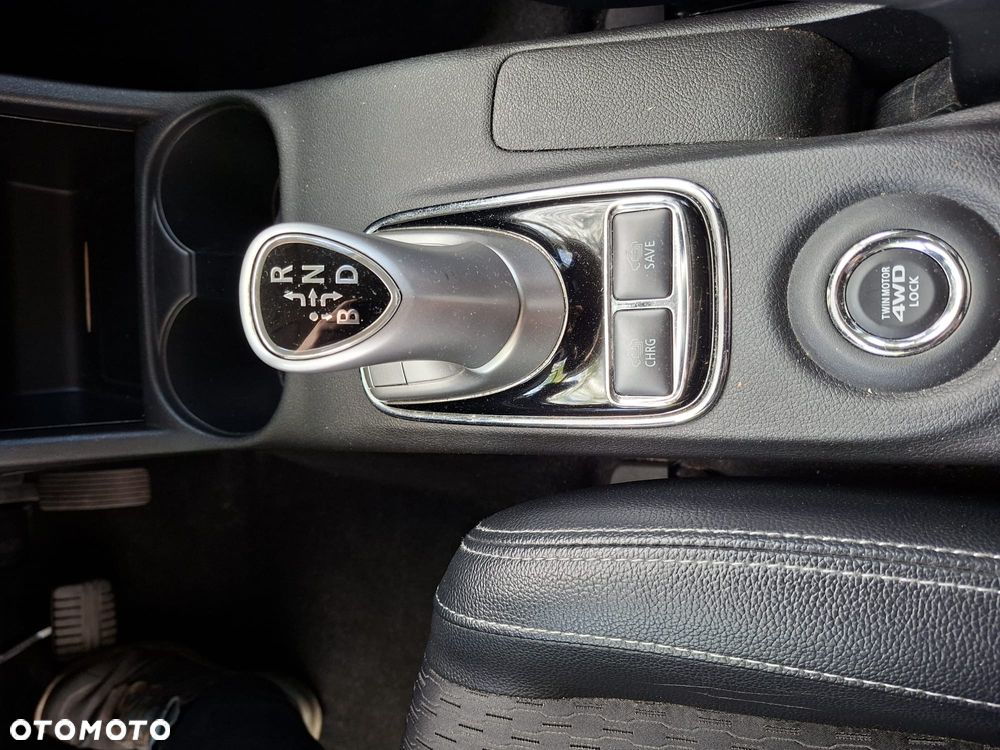 Mitsubishi Outlander Instyle NAVI - 17